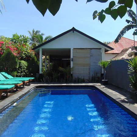 Sister Bungalow Hotel Gili Air Exterior photo