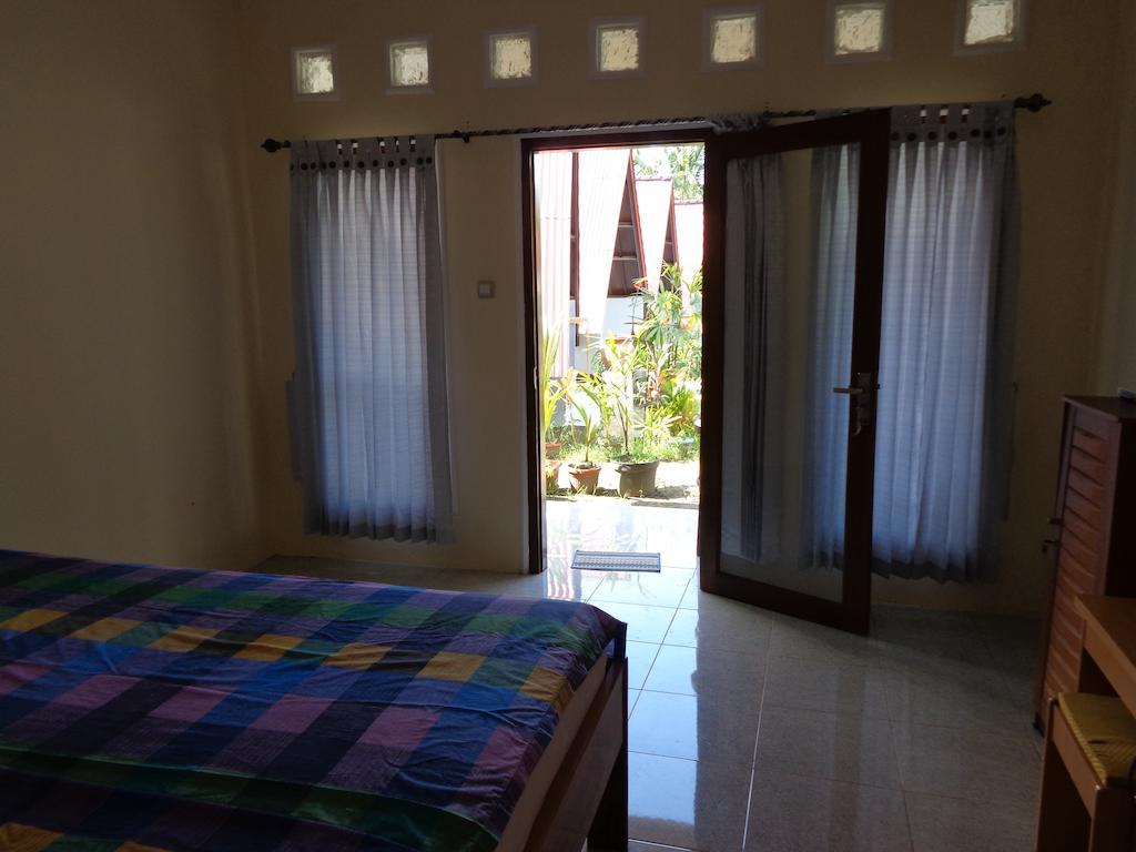 Sister Bungalow Hotel Gili Air Exterior photo