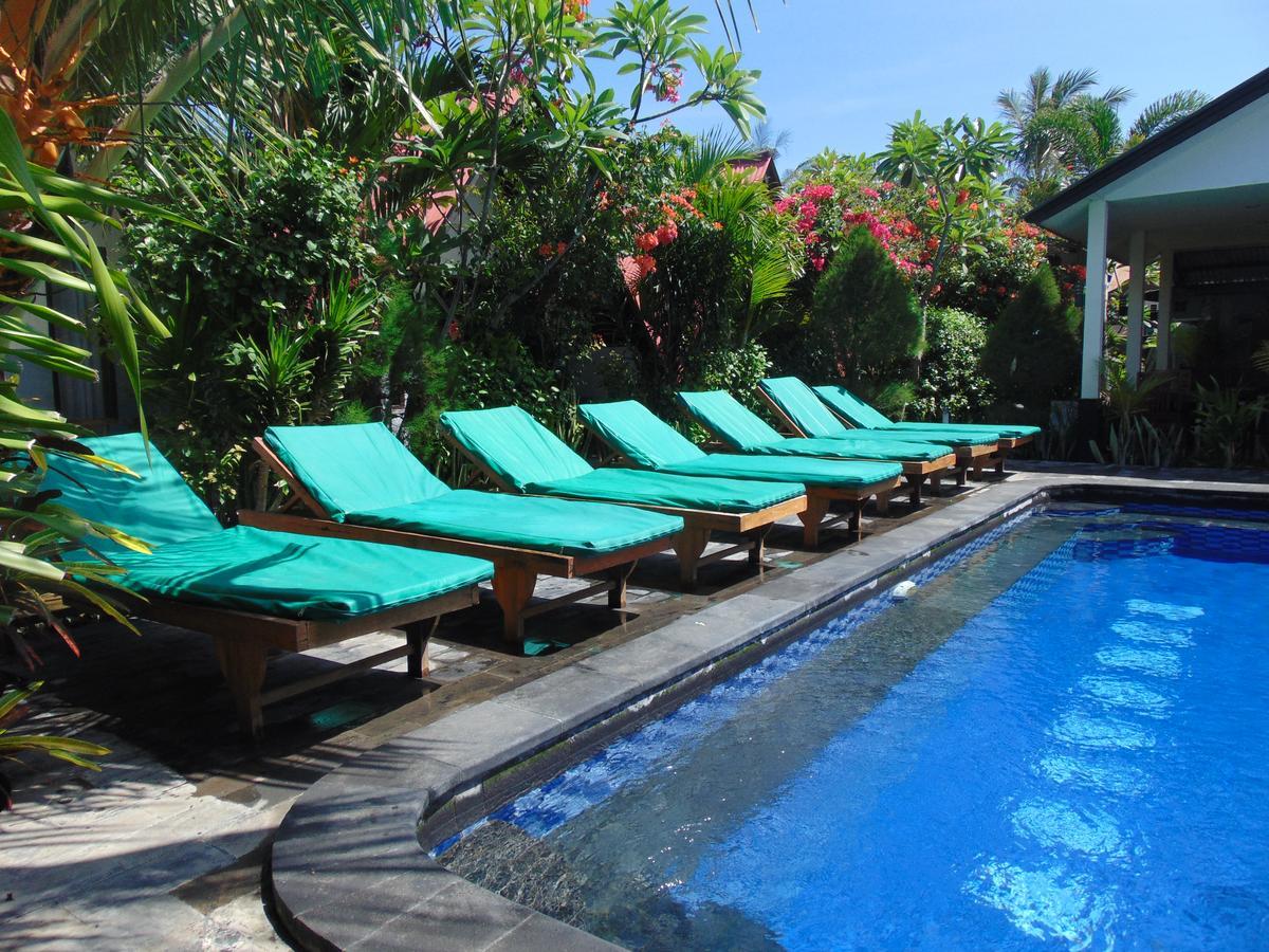 Sister Bungalow Hotel Gili Air Exterior photo
